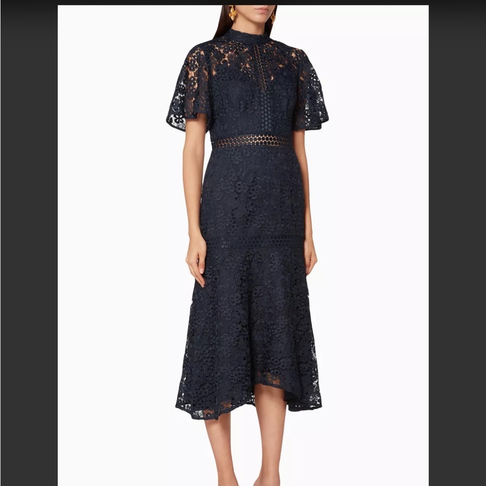 KEEPSAKE THE LABEL
Navy Lace Utopia Midi Dress